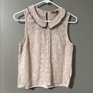 Princess Vera Wang Cream Lace Sleeveless Blouse with Peter Pan Collar